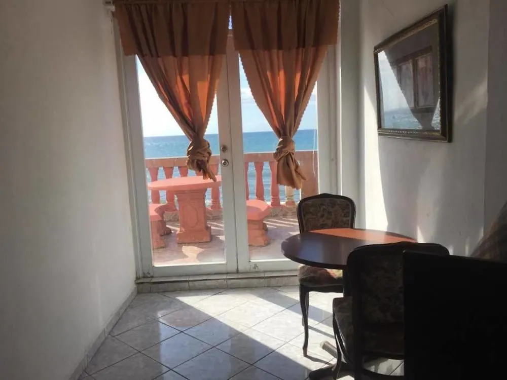 Hotel Colombus Aguada